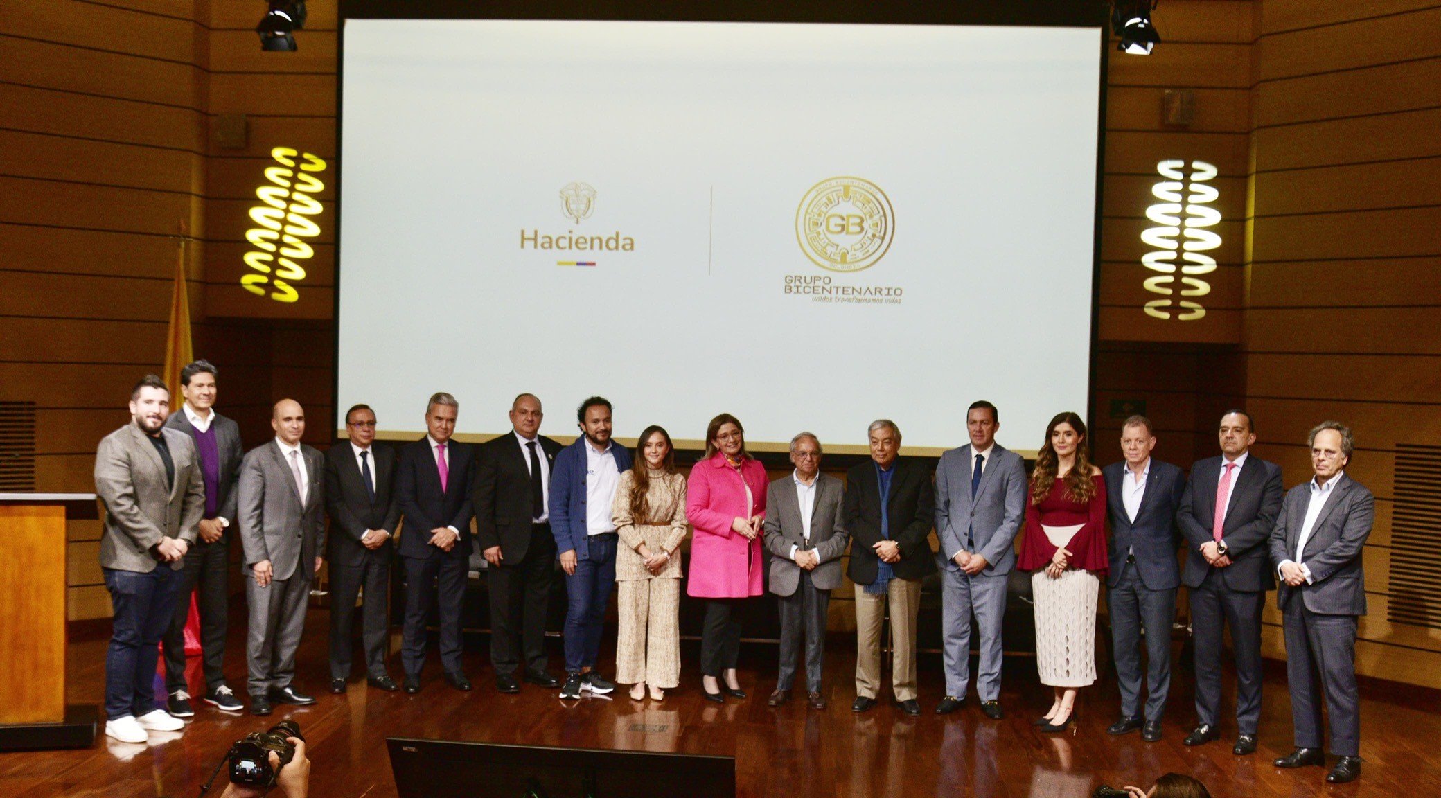 Grupo Bicentenario