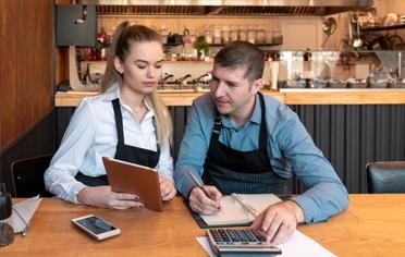 Pareja de emprendedores