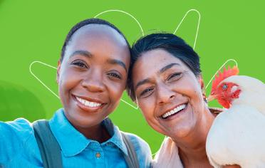 dos mujeres sonriendo