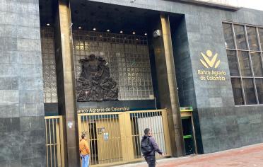 Banco oficina Jiménez